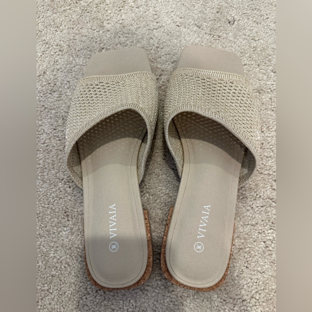 Vivaia Wide Band Slide Sandals (Marianna) in Cream/Gold 36/6 - Picture 3 of 5